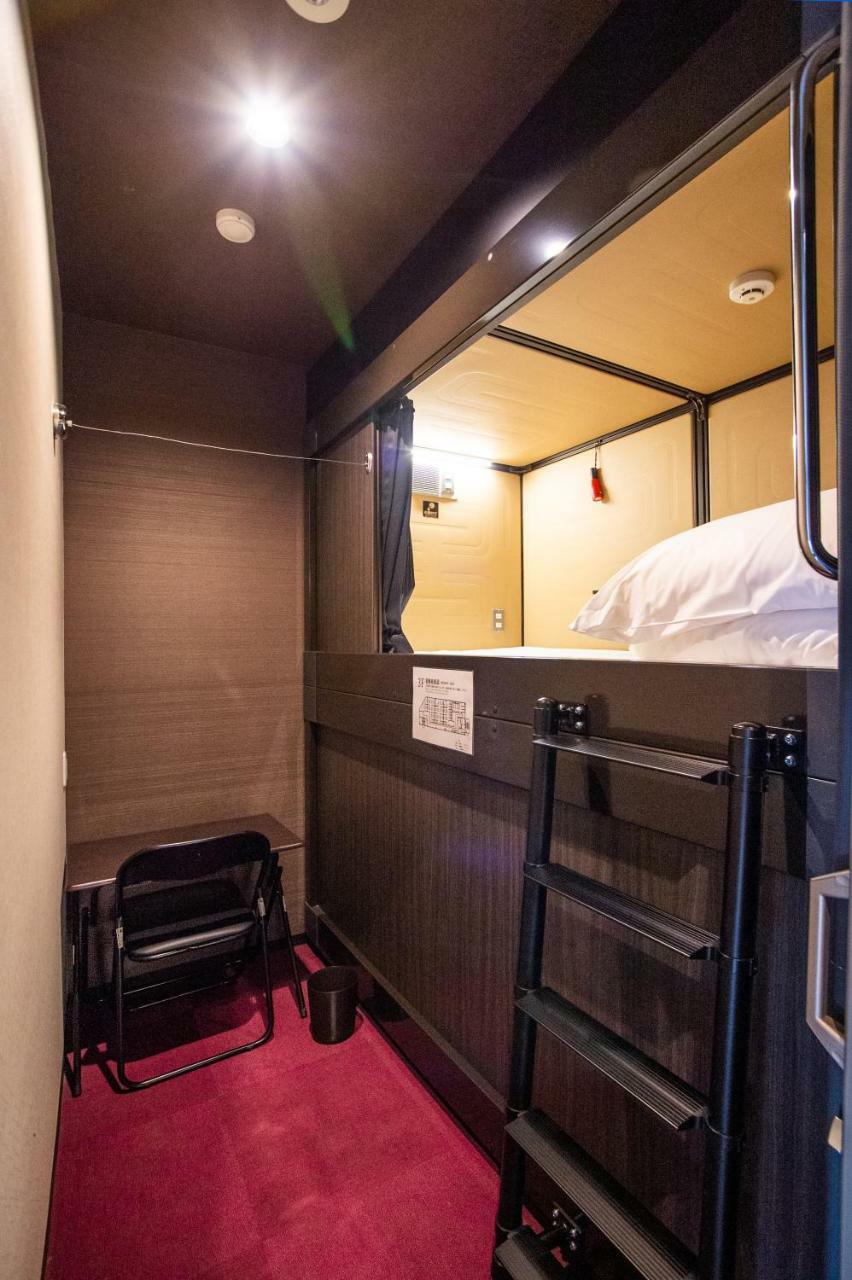 Capsule Hotel Hakodate Esterno foto
